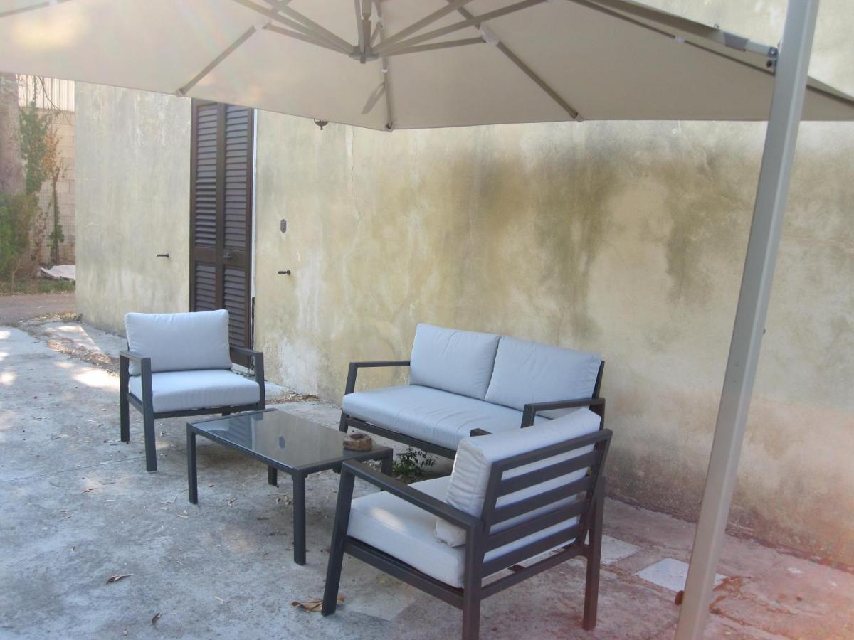 B&B Casale Vecchio Lecce Arnesano ภายนอก รูปภาพ